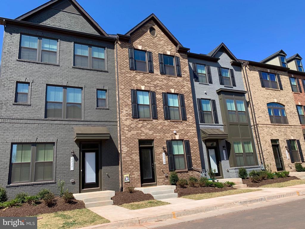 22321 Seabring Terrace, Brambleton, VA 20148 Townhome Rentals in Brambleton VA