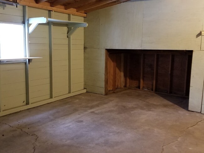 Foto del edificio - 182 W Euclid Ave