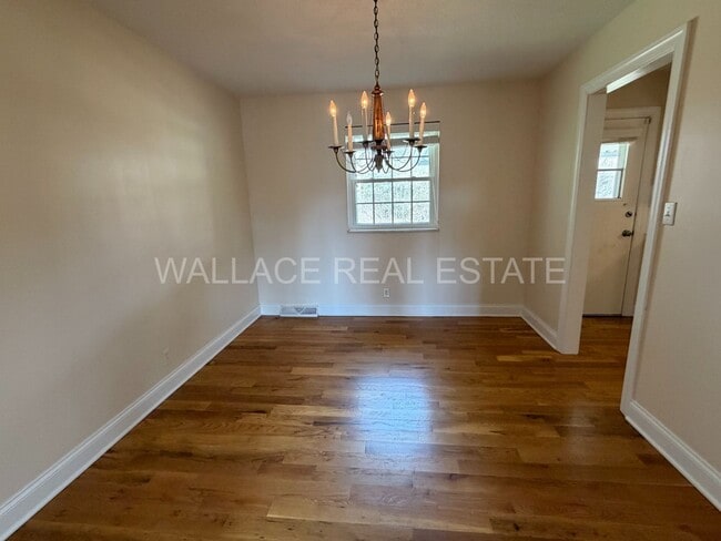 Building Photo - 3 BEDROOM/ 2.5 BATHROOM SOUTH KNOXVILLE HOME!!!