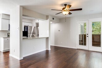 Building Photo - 9730 Whitehurst Dr