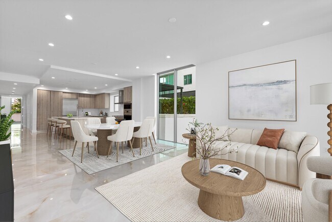 Foto del edificio - 475 E Royal Palm Rd
