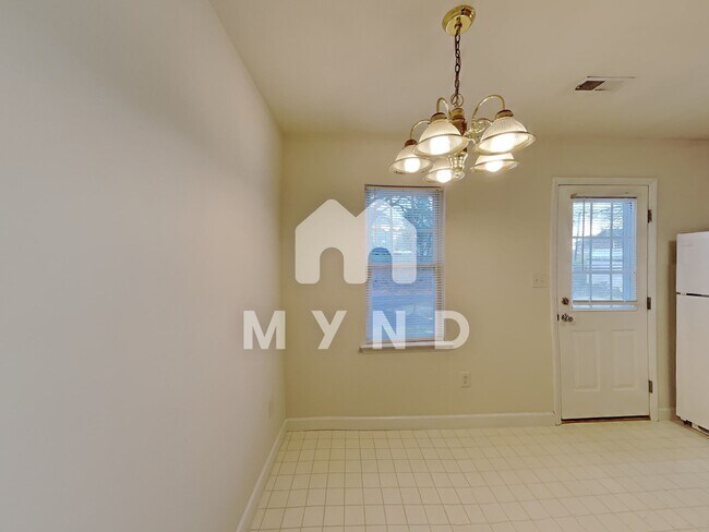 Foto del edificio - 464 Jeffries St
