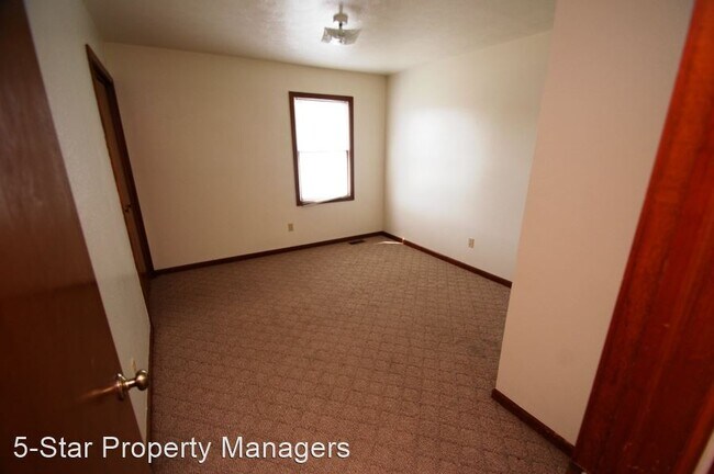 Foto del edificio - 519 S Silverwood Ln