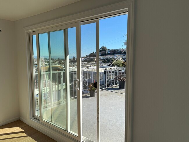 Foto del edificio - 750 Bacon St