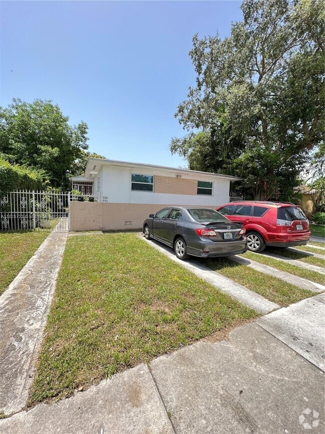 Building Photo - 550 NE 76th St
