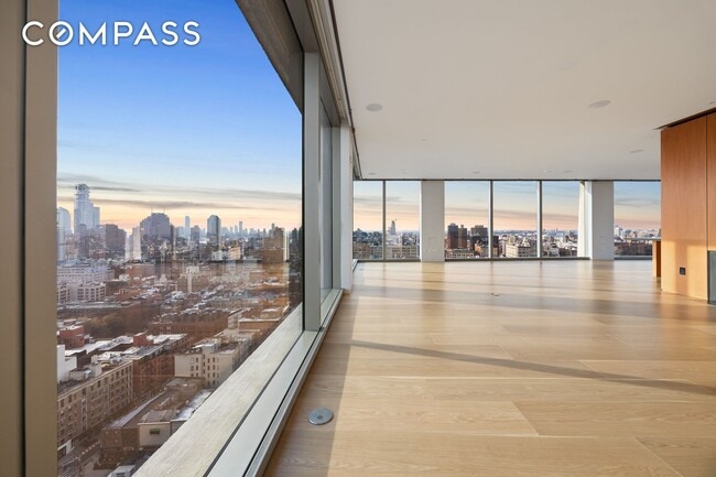 Building Photo - 215 Chrystie St