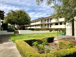 Building Photo - 500 Glenwood Cir