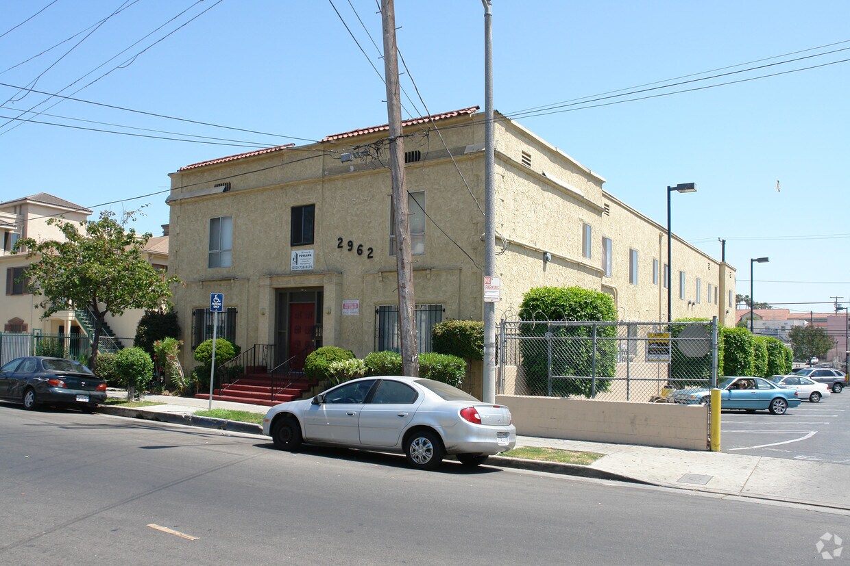 Primary Photo - 2962 Francis Ave