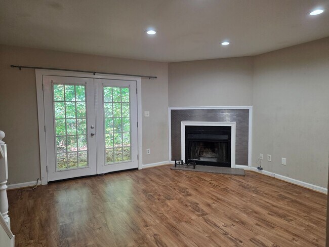 Foto del edificio - 1225 Oakplace Dr SW