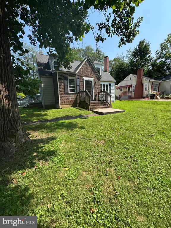 Primary Photo - 844 Lower Ferry Rd