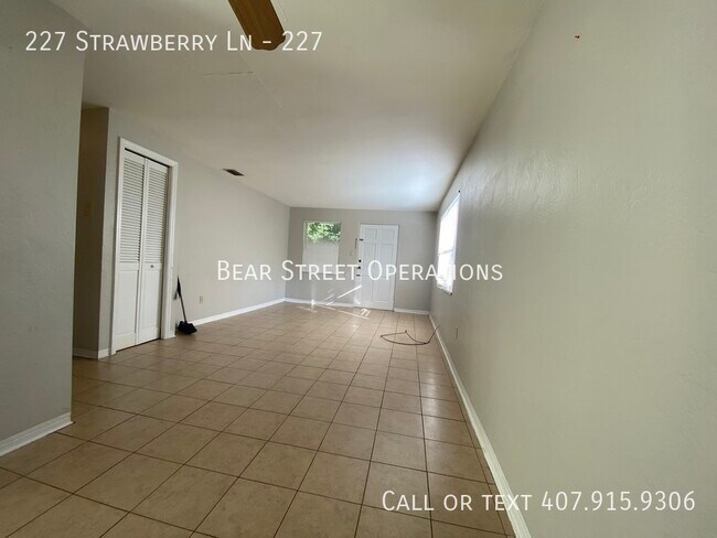 Foto del edificio - Adorable 2-bedroom nestled on a quiet street!