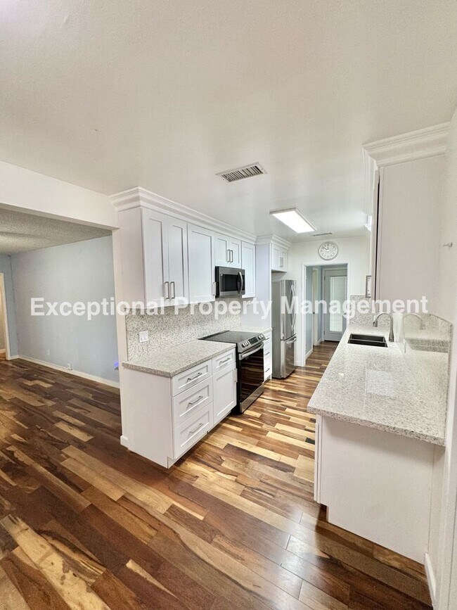 Foto del edificio - Ready to move in 3 bed 2 bath home