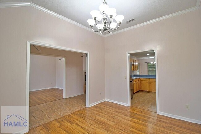 Foto del edificio - 88 Arbor Ridge Way