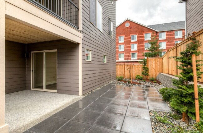 Foto del edificio - 938 223rd St SE