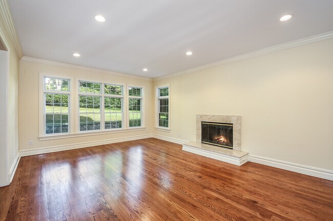 Foto del edificio - 59 Brewster Rd