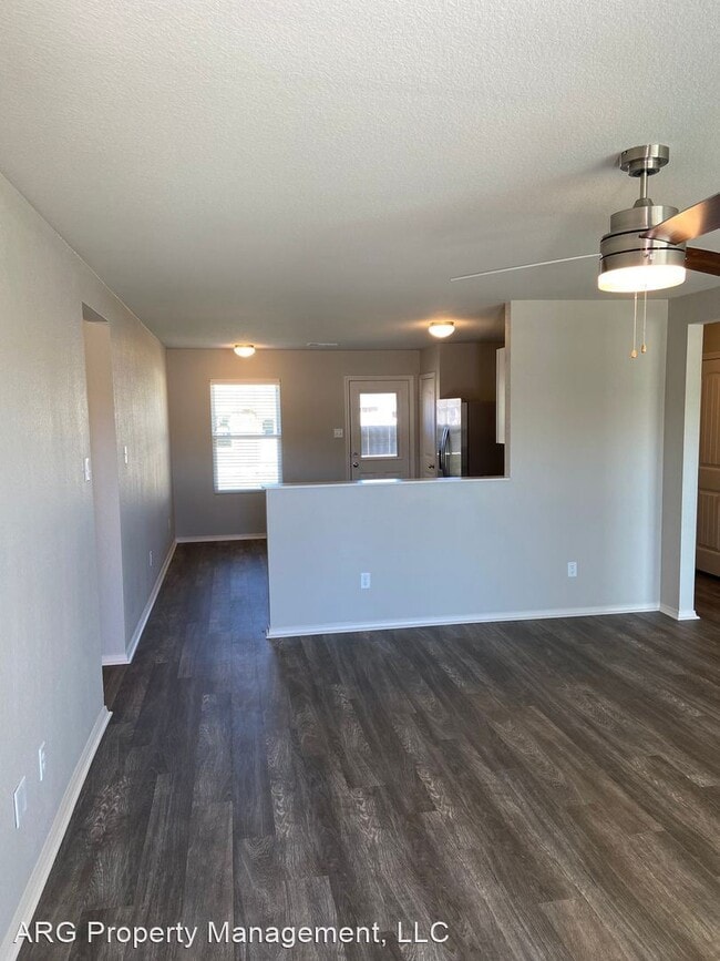 Building Photo - 3 br, 2 bath House - 1700 Isabella Road