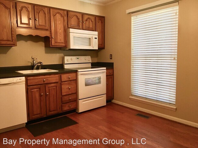 Building Photo - 3 br, 2.5 bath House - 37 Ballyhaunis Ct