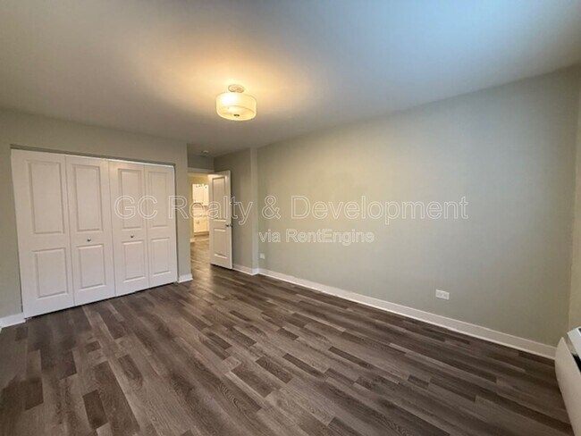 Foto del edificio - 800 Graceland Ave