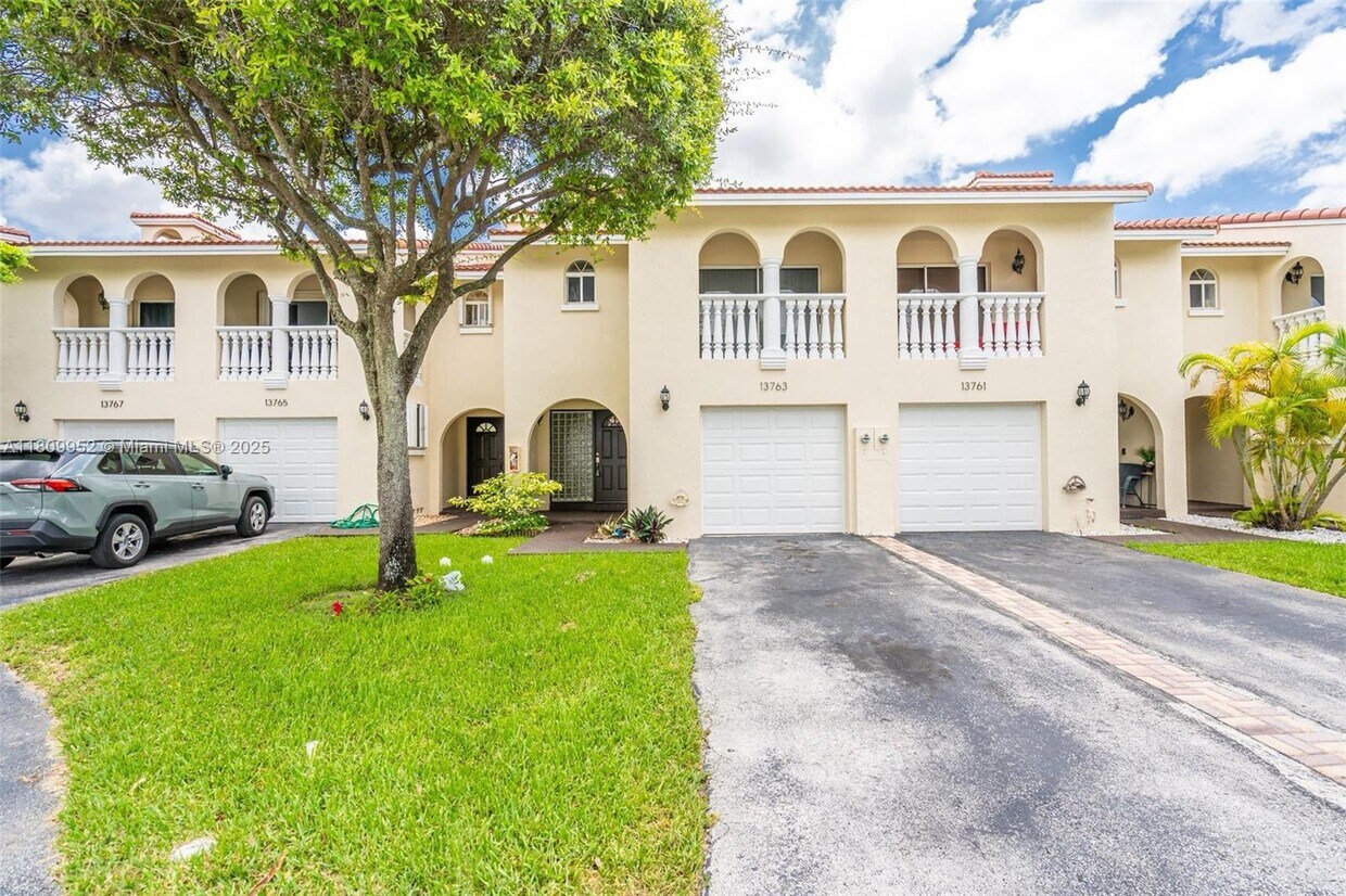 Foto principal - 13763 SW 160th St