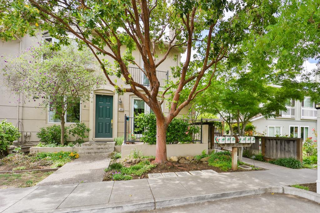 Foto principal - 492 Tyndall St