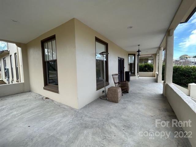 Foto del edificio - 803 N Main St