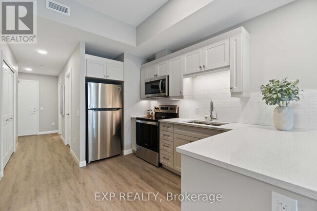 Building Photo - 31 Eric Devlin Ln