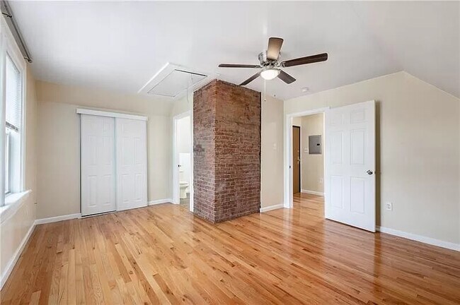 Foto del edificio - 322 Amber St