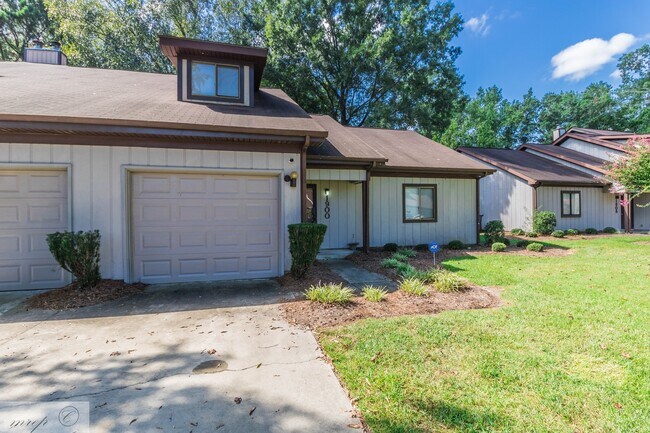 Foto del edificio - Spacious & Renovated Townhouse in Willow Run * Goldsboro