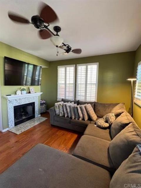 Foto del edificio - 1575 Moonbeam Ln