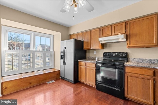 Building Photo - 8871 Manahan Dr