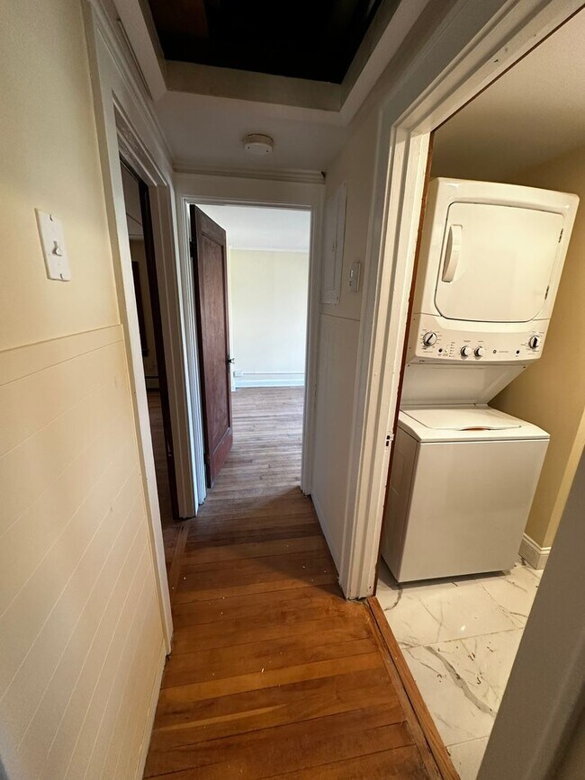 Foto del edificio - 44 Drew St