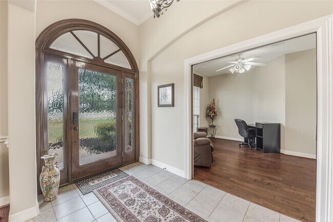 Building Photo - 30062 N Fulshear Dr