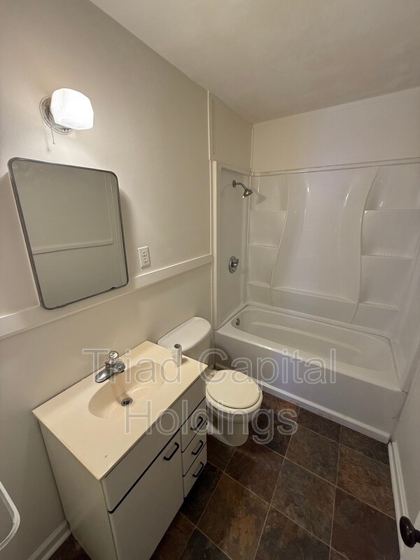 Foto del edificio - 2822 Thomasville Rd