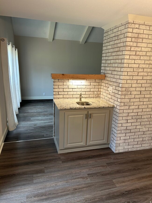 Building Photo - 37 Timber Ridge Dr