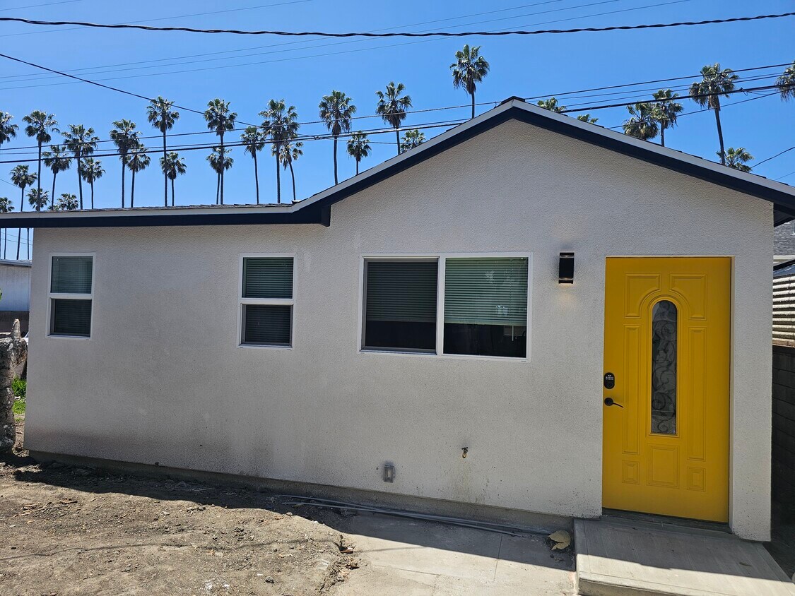 Primary Photo - 4905 5th Ave