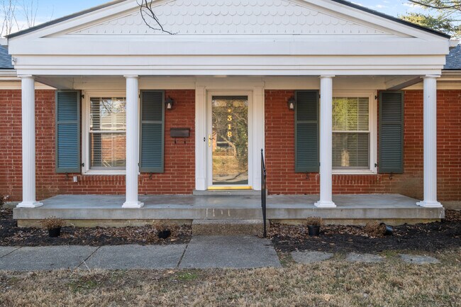 Foto del edificio - 318 Castleview Dr