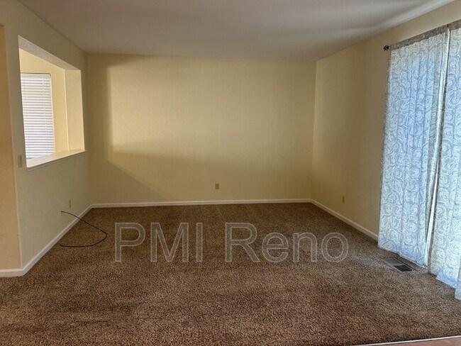Building Photo - 3250 Sky Country Dr