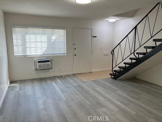 Foto del edificio - 4594 Bandera St