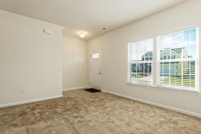 Foto del edificio - 6135 Brandon Dr