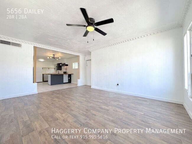 Foto del edificio - 5656 Dailey-
