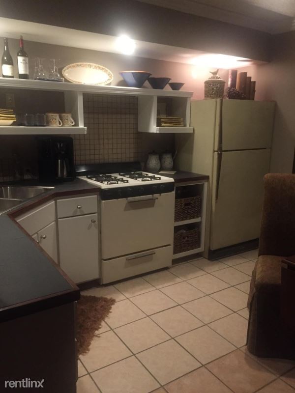 Foto del edificio - 1 br, 1 bath Apartment - 7510 Briarwood Dr