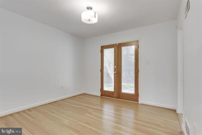 Foto del edificio - 5400 Greystone St
