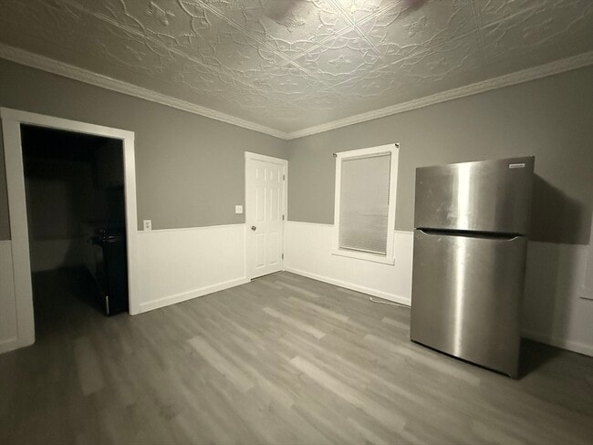 Building Photo - 107-113 Palmer St