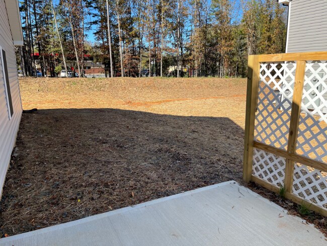 Foto del edificio - 710 Irene Ave