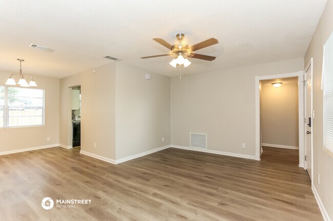 Building Photo - 407 Claudia Dr