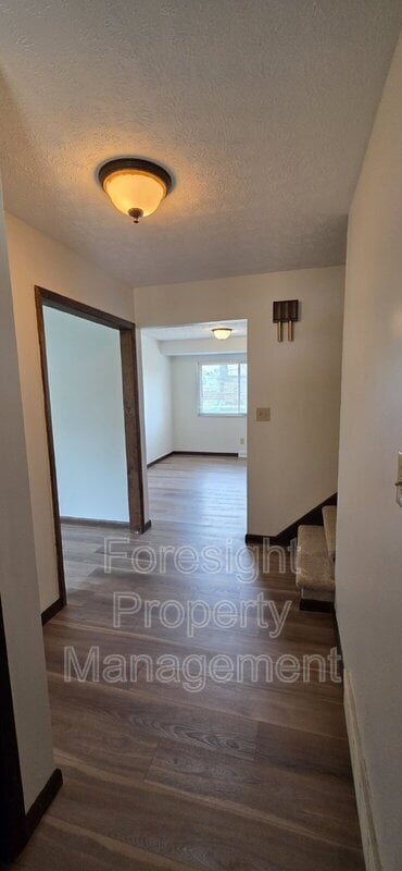 Building Photo - 53 Carriage Dr