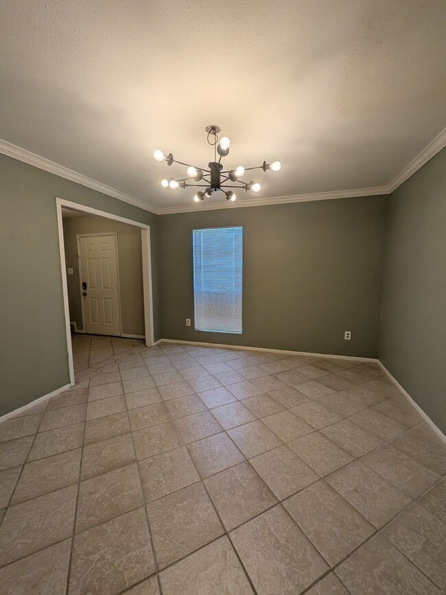 Foto del edificio - 976 Sunmeadow Dr