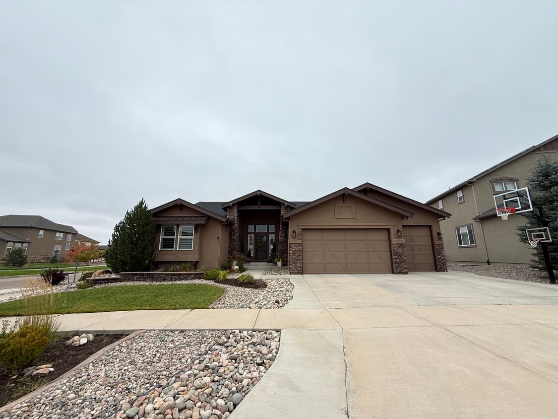 Foto principal - 5491 Paddington Creek Pl
