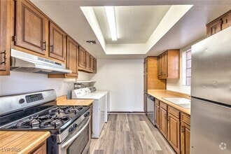 Building Photo - 781 Palo Verde Cir