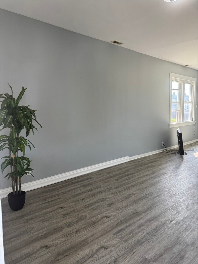 Building Photo - 229 155th St